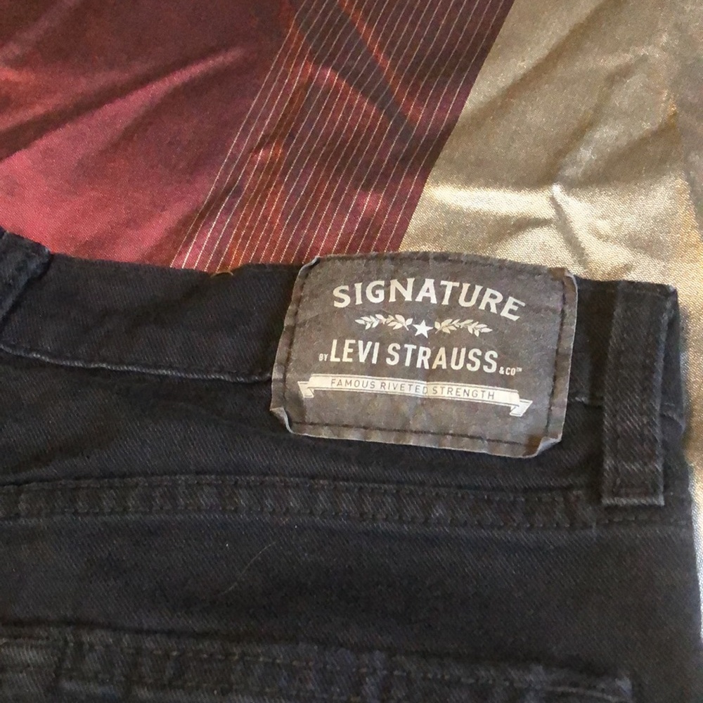 Levi Skinny Jeans - Picture 2 of 5